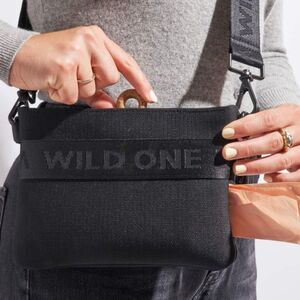 Wild One Dog Treat Pouch Training Purse Belt Bag Crossbody NWT Black Puppy Gift